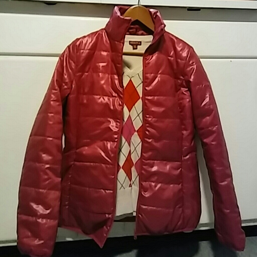Cooler weather puff jacket in excellent condition.